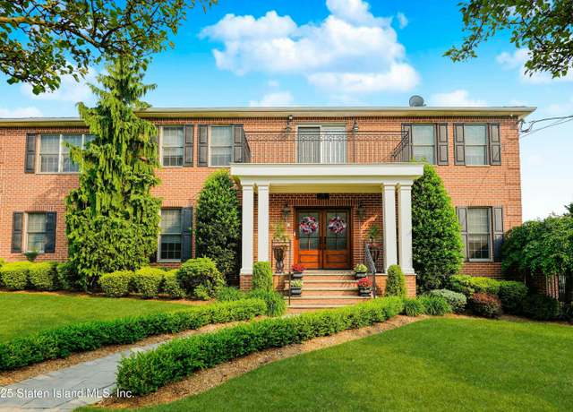 Property at 274 South Railroad St, Staten Island, NY 10312, 5 beds, 4.5 baths