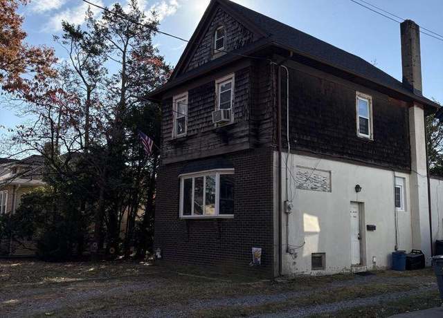 Property at 74 Steele Ave, Staten Island, NY 10306, 2 beds, 1 bath