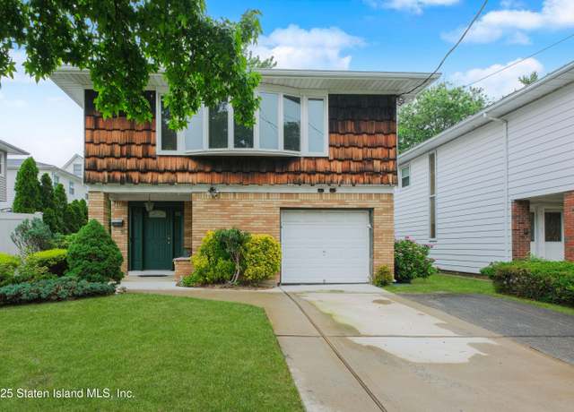 Property at 55 Dorothea Pl, Staten Island, NY 10306, 3 beds, 2 baths