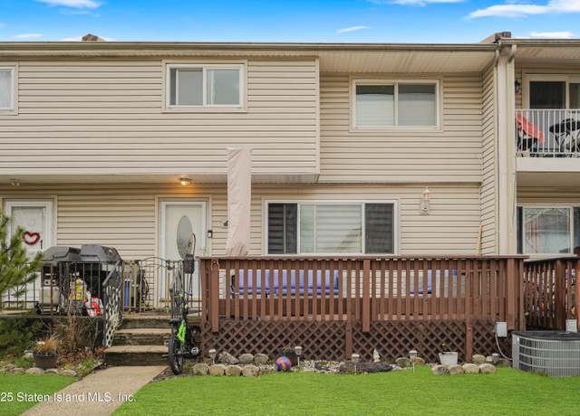 Property at 535-2 Willow Rd E, Staten Island, NY 10314, 2 beds, 1.5 baths