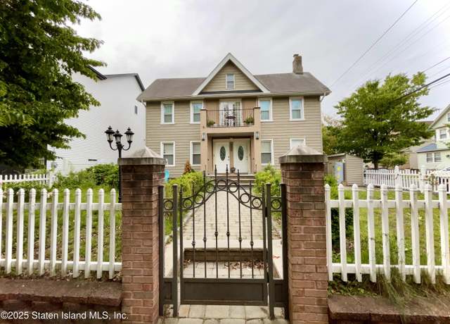 Property at 886 Delafield Ave, Staten Island, NY 10310, 4 beds, 3 baths