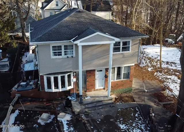 Property at 126 Waldron Ave, Staten Island, NY 10301, 3 beds, 1.5 baths