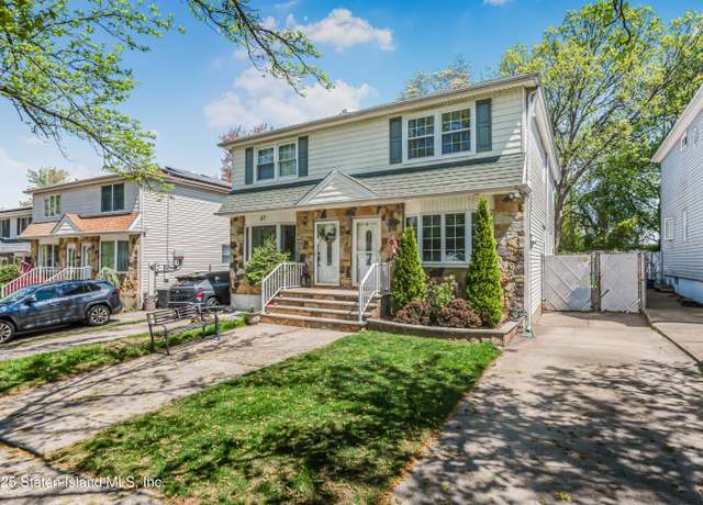 Property at 59 Tanglewood Dr, Staten Island, NY 10308, 3 beds, 1.5 baths