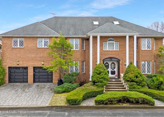 Property at 16 Nicolosi Loop, Staten Island, NY 10312, 5 beds, 6 baths