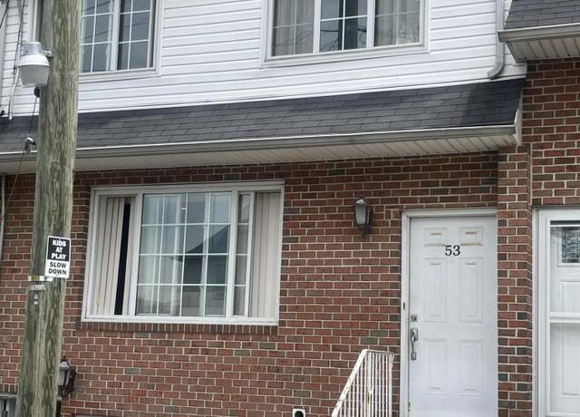 Property at 53 Mariners Ln, Staten Island, NY 10303, 3 beds, 2.5 baths