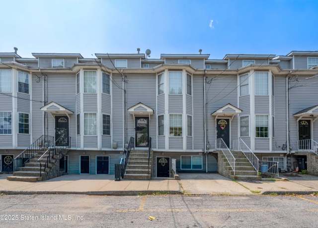 Property at 19 Laguna Ln, Staten Island, NY 10303, 3 beds, 2.5 baths