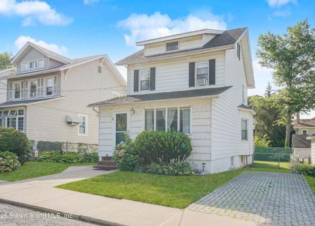 Property at 2 Smith Ct, Staten Island, NY 10314, 3 beds, 2 baths