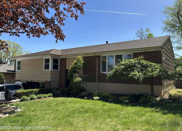 Property at 244 Four Corners Rd, Staten Island, NY 10304, 4 beds, 3 baths
