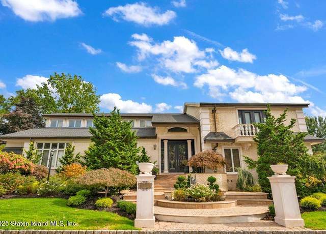 Property at 35 Jeffrey Pl, Staten Island, NY 10307, 4 beds, 5 baths