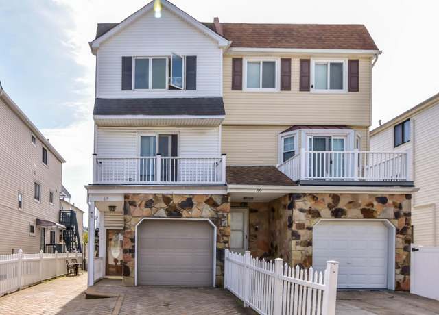 Property at 67 Purdue St, Staten Island, NY 10314, 3 beds, 2.5 baths