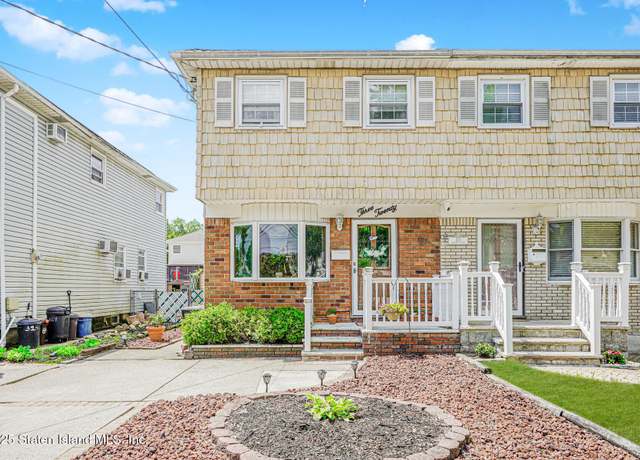 Property at 320 Fairbanks Ave, Staten Island, NY 10306, 3 beds, 1.5 baths