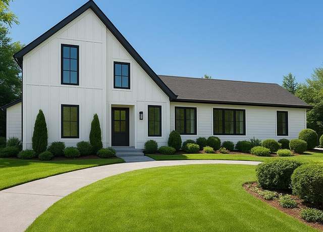 Property at 30 Paradise Pl, Staten Island, NY 10307, 5 beds, 3.5 baths