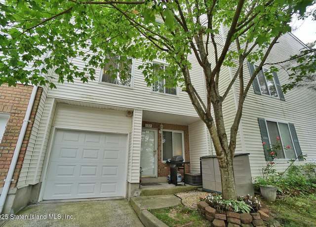Property at 192 Jamie Ln, Staten Island, NY 10312, 2 beds, 2 baths