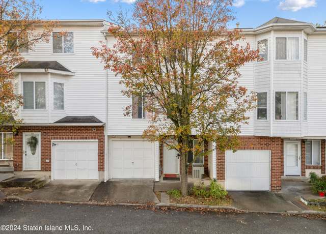 Property at 224 Aspen Knoll Way, Staten Island, NY 10312, 3 beds, 2 baths