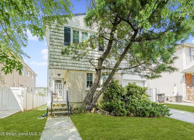 Property at 41 Middle Loop Rd, Staten Island, NY 10308, 3 beds, 2 baths