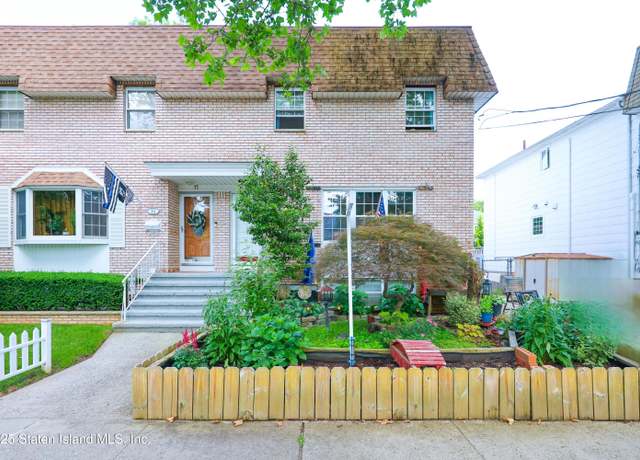 Property at 15 Allison Pl, Staten Island, NY 10306, 3 beds, 2.5 baths