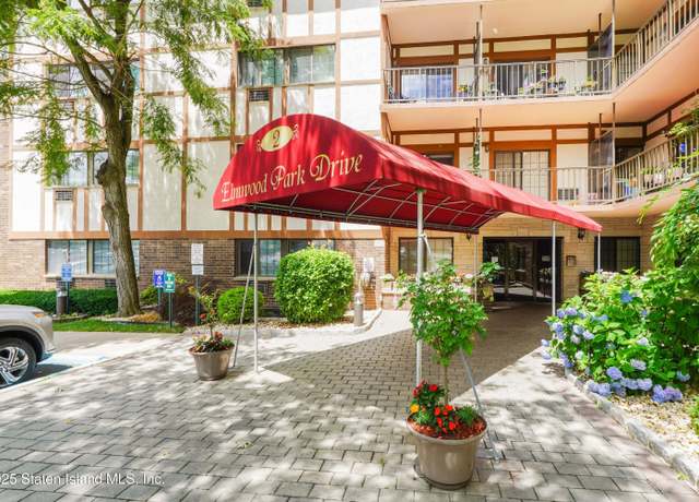 Property at 2 Elmwood Park Dr #615, Staten Island, NY 10314, 1 bed, 1 bath