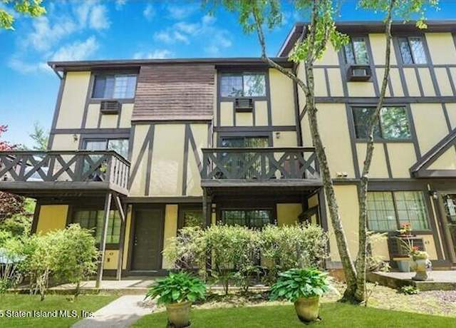 Property at 49 Devon Loop, Staten Island, NY 10314, 1 bed, 1 bath