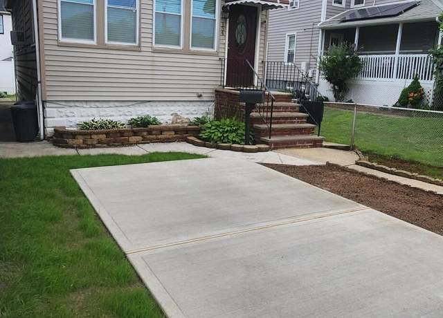 Property at 154 South Ave, Staten Island, NY 10303, 2 beds, 1 bath