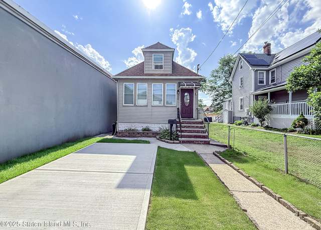 Property at 154 South Ave, Staten Island, NY 10303, 2 beds, 1 bath