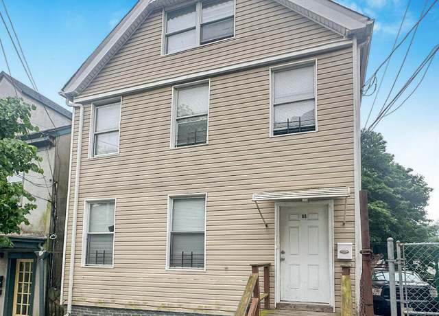 Property at 80 Corson Ave, Staten Island, NY 10301, 7 beds, 2 baths