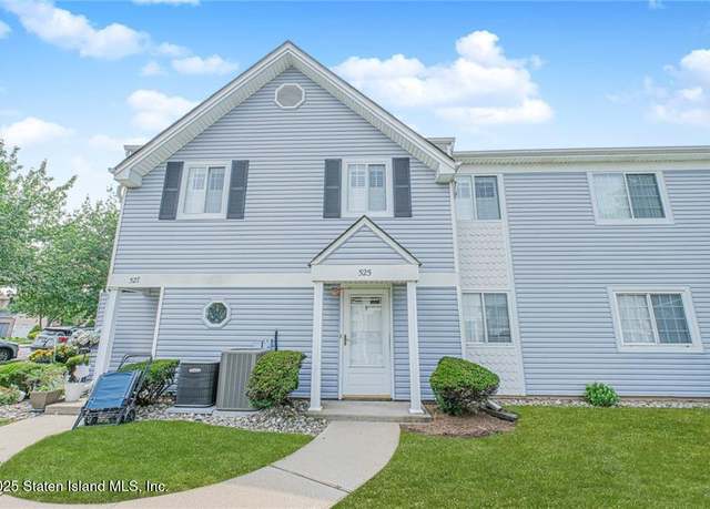 Property at 525 Correll Ave, Staten Island, NY 10309, 2 beds, 1 bath