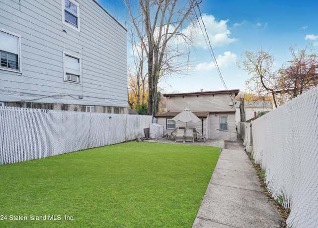 Property at 37 Stanley Ave, Staten Island, NY 10301, 3 beds, 1 bath
