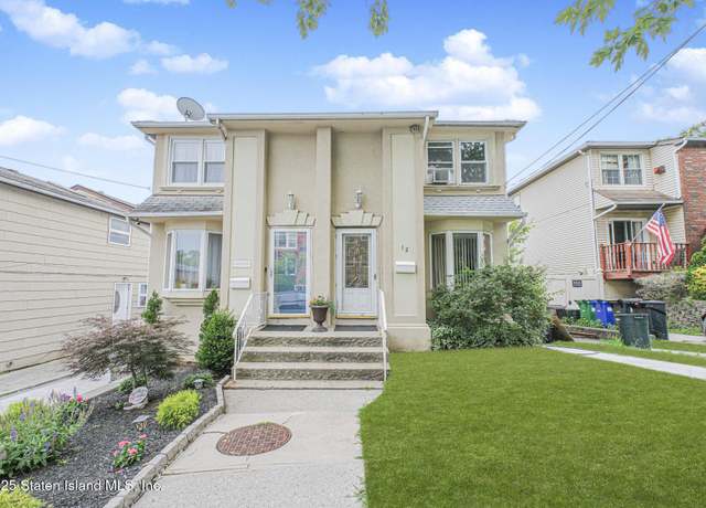 Property at 12 Benton Ct, Staten Island, NY 10306, 3 beds, 2.5 baths