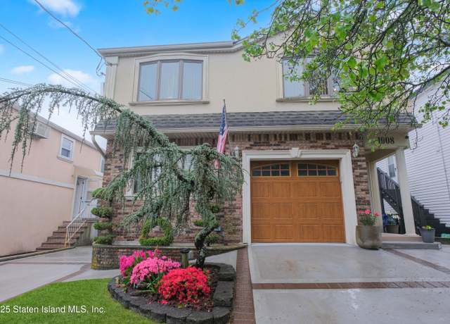 Property at 1008 Rathbun Ave, Staten Island, NY 10309, 3 beds, 1 bath