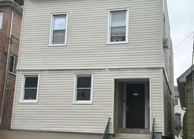 Property at 24 Webster Ave, Staten Island, NY 10301, 5 beds, 2.5 baths