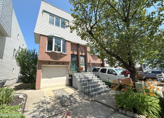 Property at 15 Mimosa Ln, Staten Island, NY 10312, 3 beds, 1.5 baths