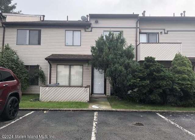 Property at 74 Wolkoff Ln Unit A, Staten Island, NY 10303, 2 beds, 1.5 baths