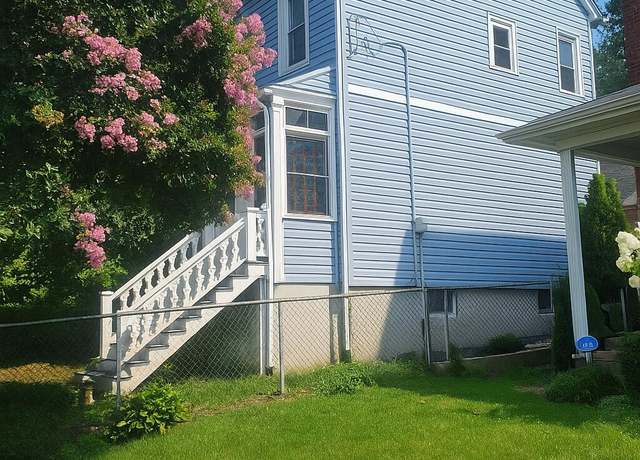 Property at 486 Henderson Ave, Staten Island, NY 10310, 3 beds, 2.5 baths