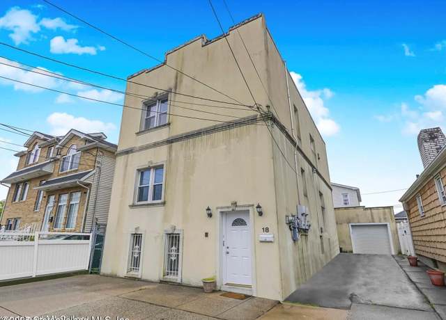 Property at 18 Balfour St, Staten Island, NY 10305, 5 beds, 3.5 baths