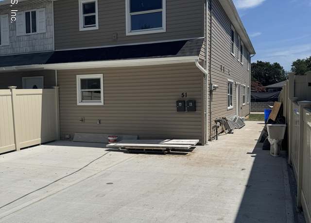 Property at 51 Mersereau Ave, Staten Island, NY 10303, 6 beds, 2.5 baths