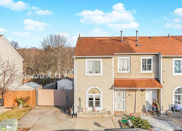 Property at 66 Adrianne Ln, Staten Island, NY 10303, 3 beds, 1.5 baths