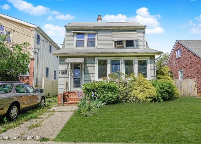 Property at 233 Locust Ave, Staten Island, NY 10306, 3 beds, 1.5 baths