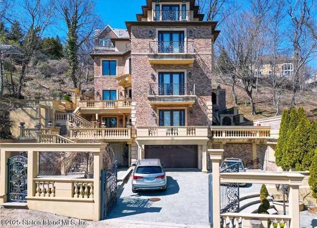 Property at 60 Lyman Pl, Staten Island, NY 10304, 8 beds, 5 baths