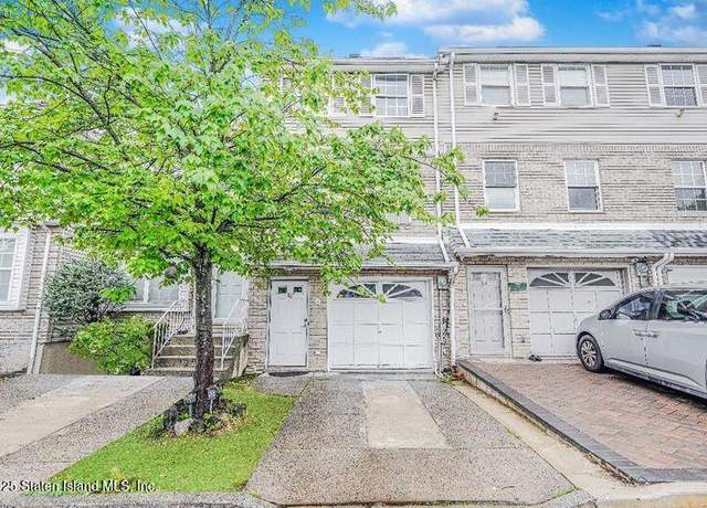 Property at 86 Deborah Loop, Staten Island, NY 10312, 3 beds, 2 baths