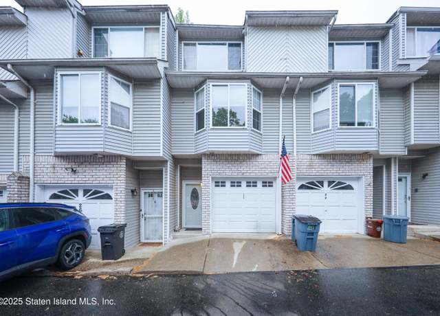 Property at 24 Regina Ln, Staten Island, NY 10312, 2 beds, 1.5 baths