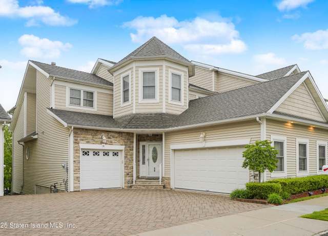Property at 50 Topside Ln, Staten Island, NY 10309, 2 beds, 3 baths