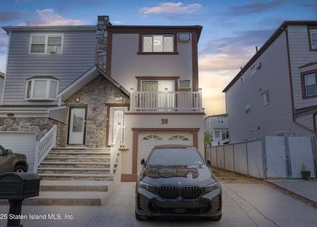 Property at 26 E Brandis Ave, Staten Island, NY 10308, 3 beds, 2.5 baths