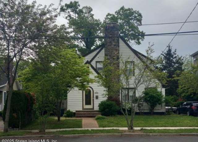 Property at 46 Princewood Ave, Staten Island, NY 10309, 3 beds, 1 bath
