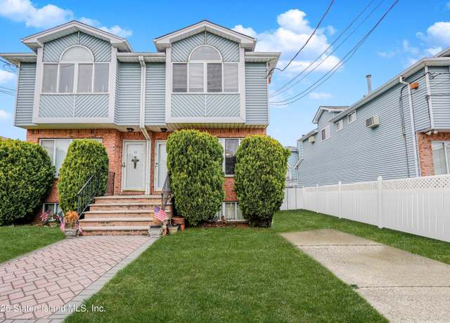 Property at 32 Kelly Blvd, Staten Island, NY 10314, 3 beds, 3.5 baths