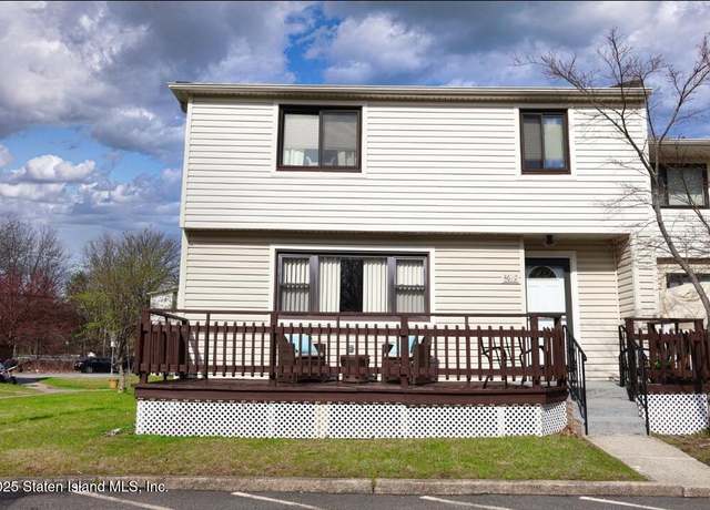 Property at 461-2 Willow Rd E, Staten Island, NY 10314, 3 beds, 1.5 baths