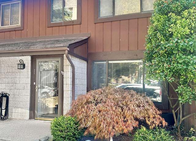 Property at 111 Pierpont Pl, Staten Island, NY 10314, 3 beds, 1.5 baths