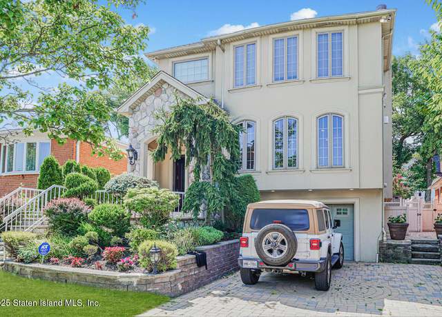 Property at 182 Benedict Ave, Staten Island, NY 10314, 4 beds, 5 baths
