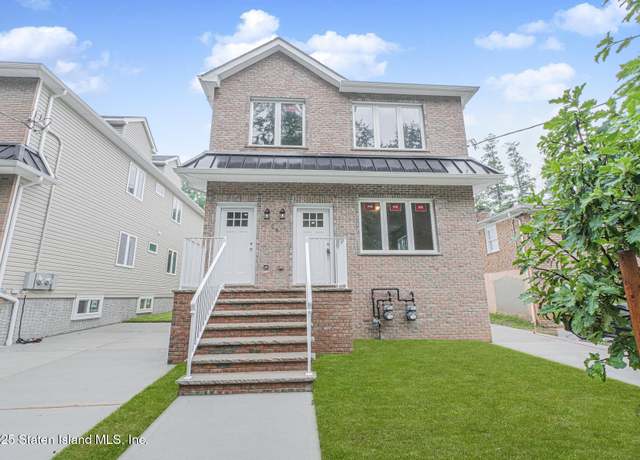 Property at 18 Singleton St, Staten Island, NY 10309, 6 beds, 2 baths