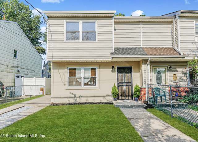 Property at 312 Grandview Ave, Staten Island, NY 10303, 3 beds, 1.5 baths