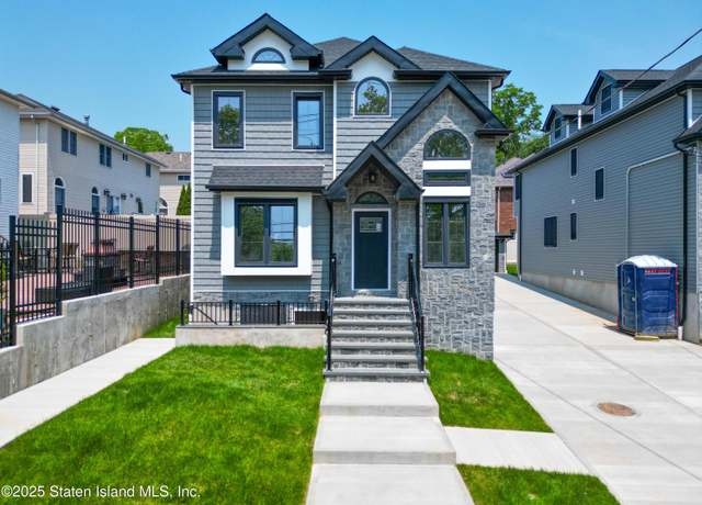 Property at 5639 Amboy Rd, Staten Island, NY 10309, 5 beds, 2.5 baths